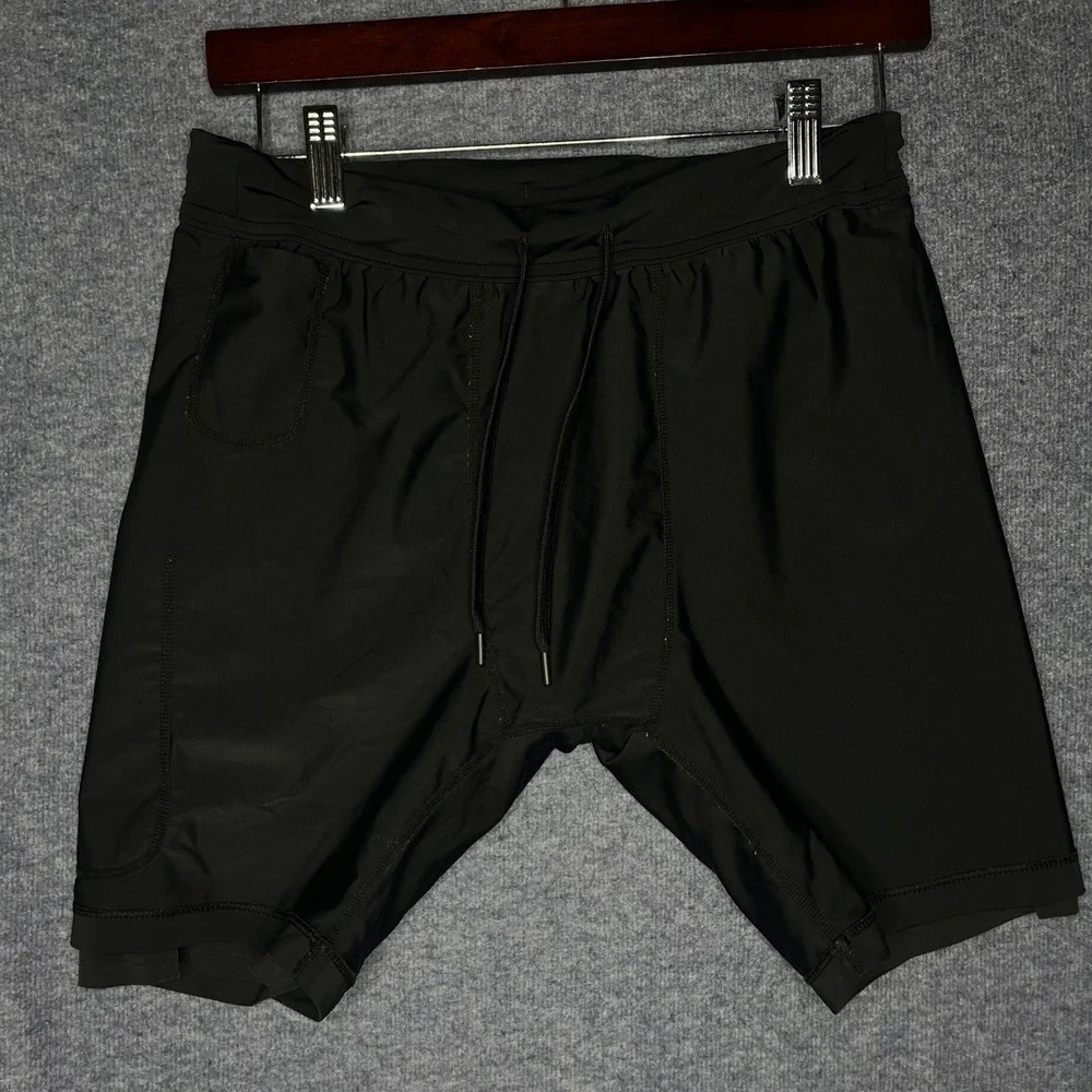 Ten Thousand The Interval Short 7
